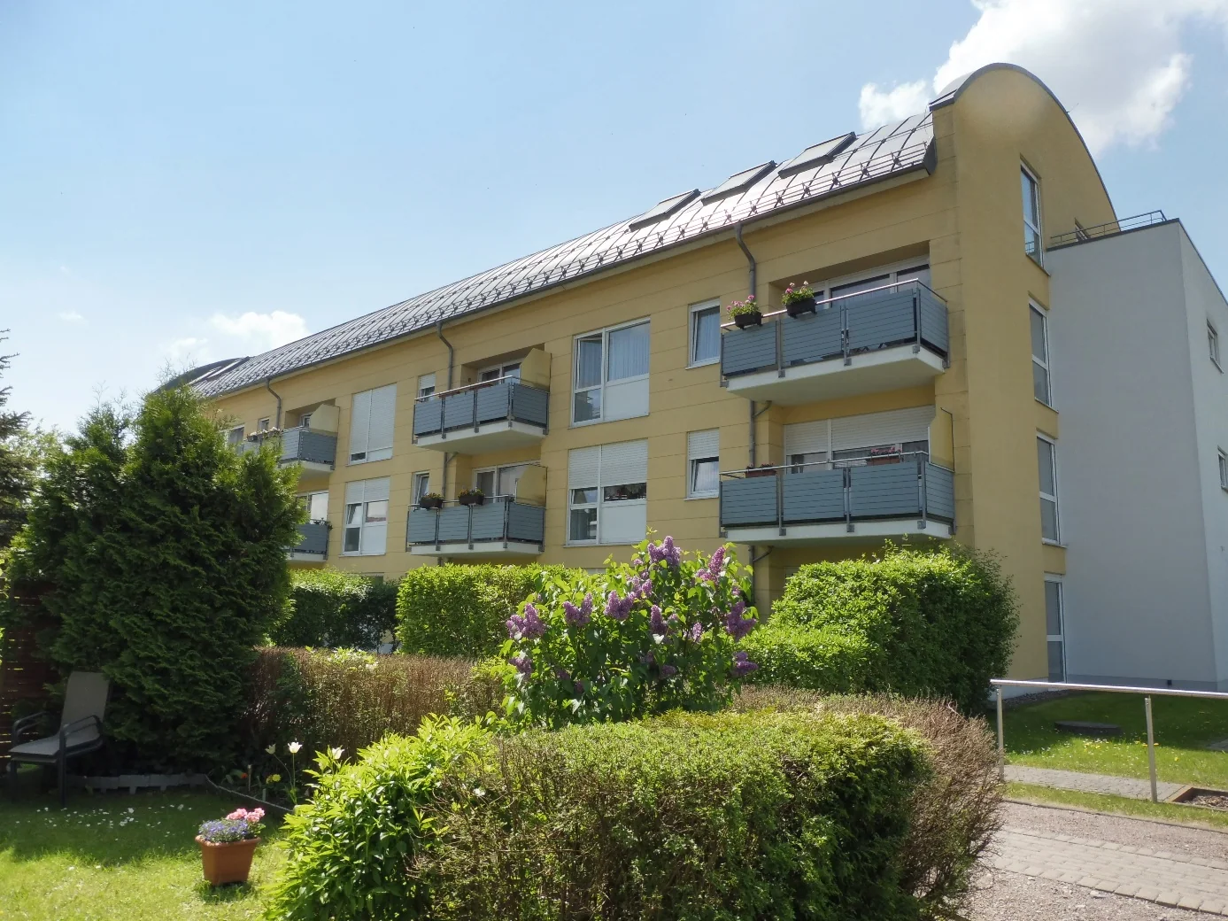 Außenansicht der betreuten Wohnanlage Goetherefugium in Legefeld