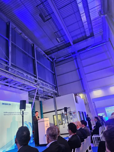 Einblick in die neue 3D-Antennenmesskammer von Desay SV Europe