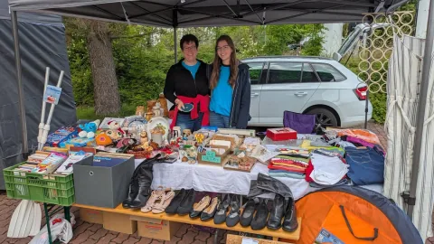 Flohmarktstand beim Dorfflohmarkt Legefeld 2026