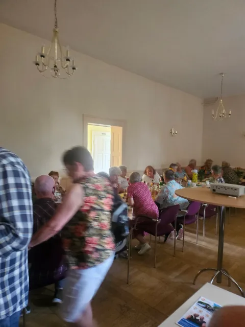 Gemeinsamer Nachmittag beim Ortsteilkaffee in Legefeld